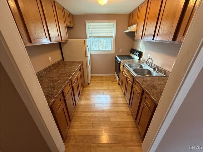 Photo - 127 1/2 Matty Ave