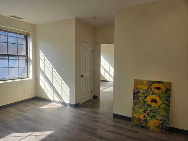 Photo - 21 Linden St Unit 320