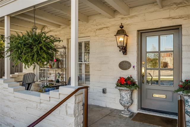3105 Mockingbird Ln