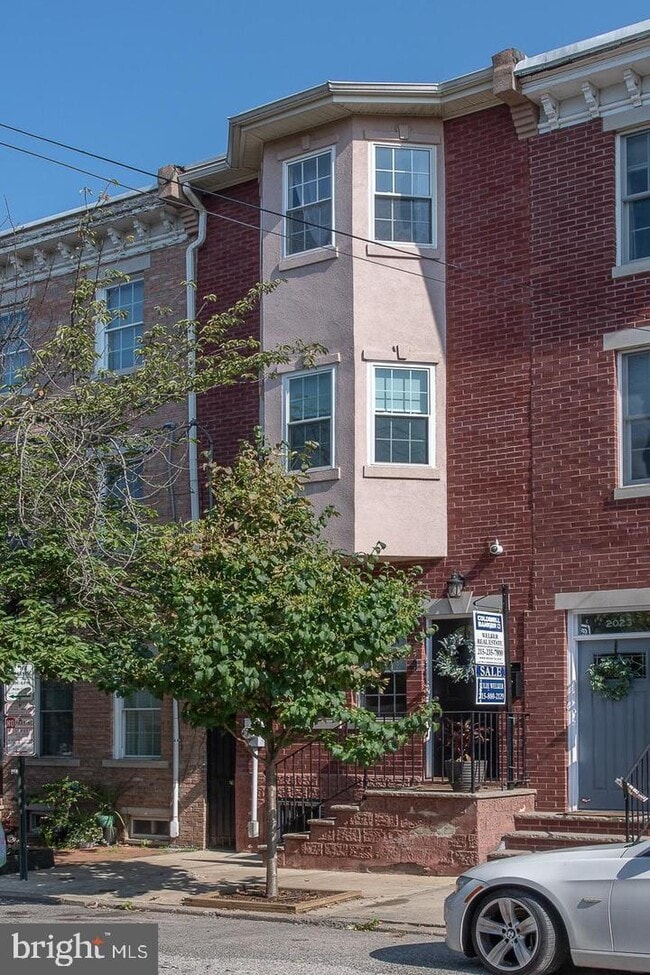 Building Photo - 2025 Parrish St