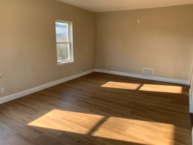 Photo - 111 Lincoln Ave