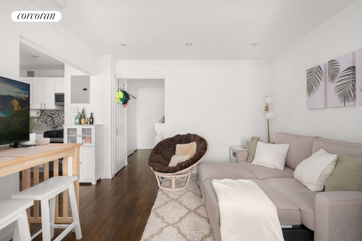 Photo - 328 W 19th St Apartment
