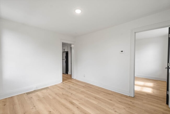 Photo - AVAILABLE OCT 1ST! Renovated 1-bedroom apartment in the HIGHLY DESIRABLE DORMONT neighborhood!
