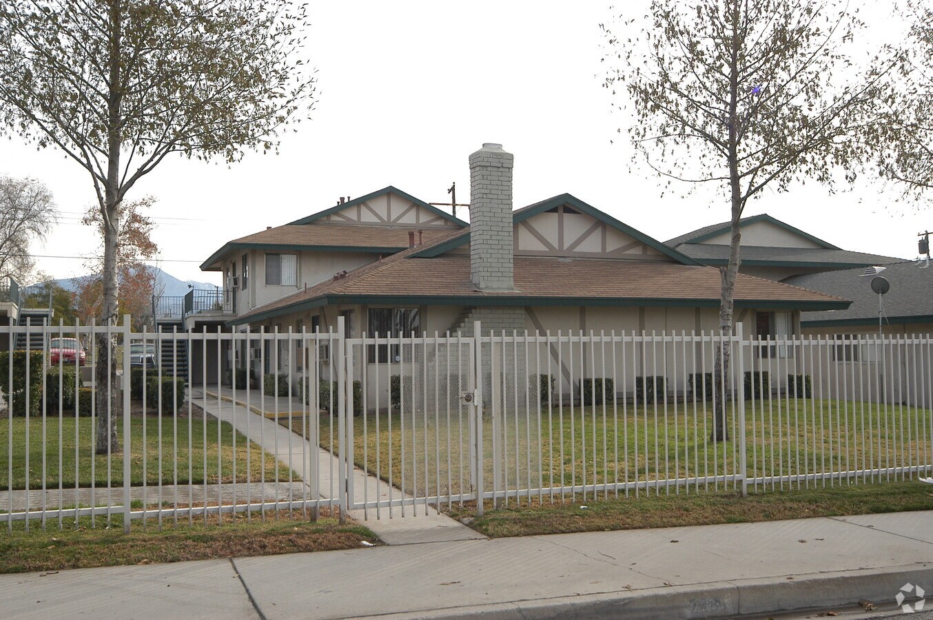 Foto principal - 2095 Guthrie St