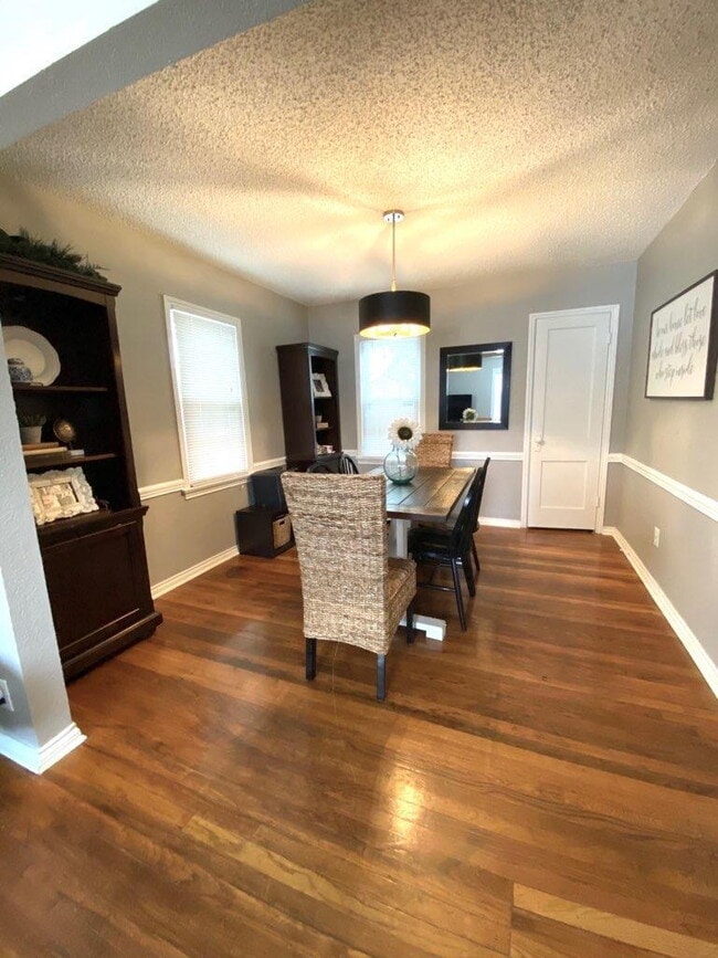 Photo - Pre-Leasing for Summer/Fall 2026!!