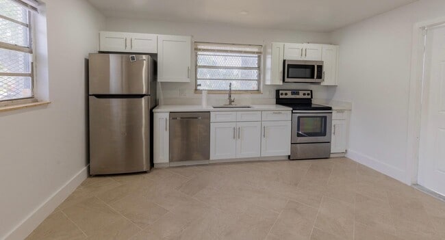 Photo - 2921 NW 11th St Unidad East