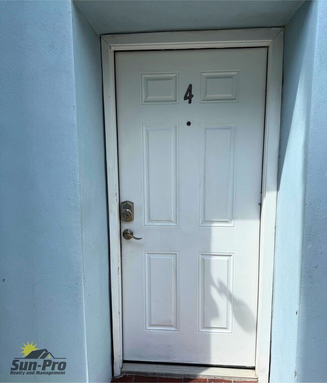 Photo - 410 Butler Blvd Unit 4