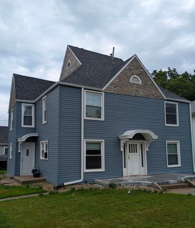 Building Photo - 6500 Havelock Ave Unit #2