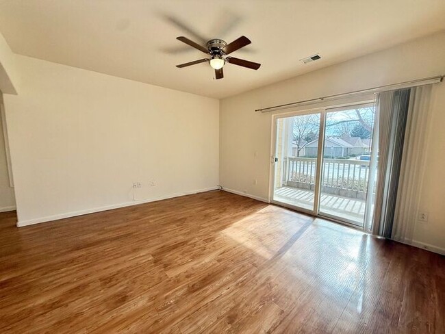 Photo - MUST SEE 2 Bed/2 Bath Condo in the Lakeshore at Centerra!