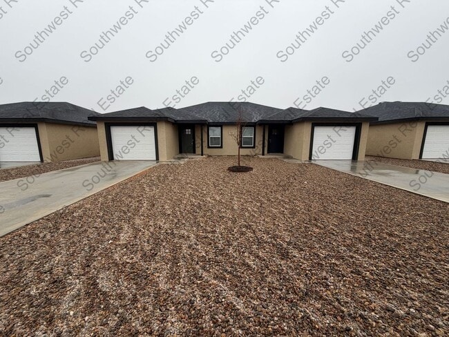 Building Photo - 2621 Aldrich Rd Unit B