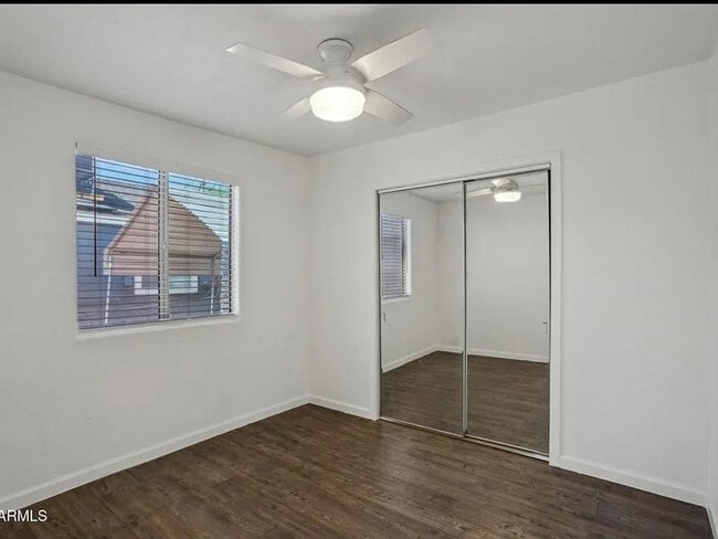 Photo - 2118 E Oak St