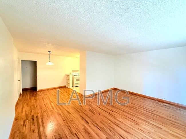 Building Photo - 12325 Riverside Dr