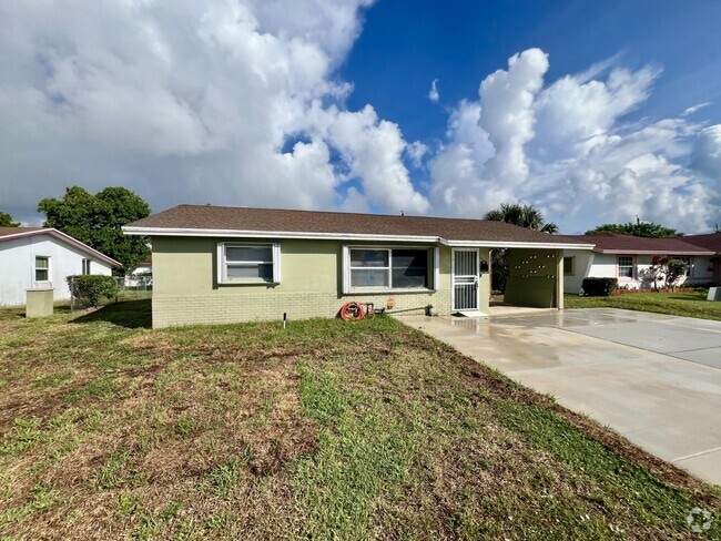 Building Photo - 603 Clear Lake Ave Rental
