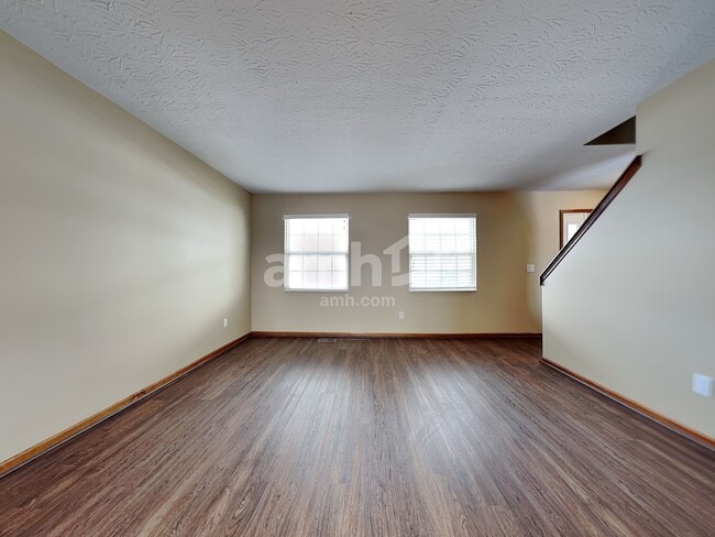 Photo - 6040 Glennshire Ct