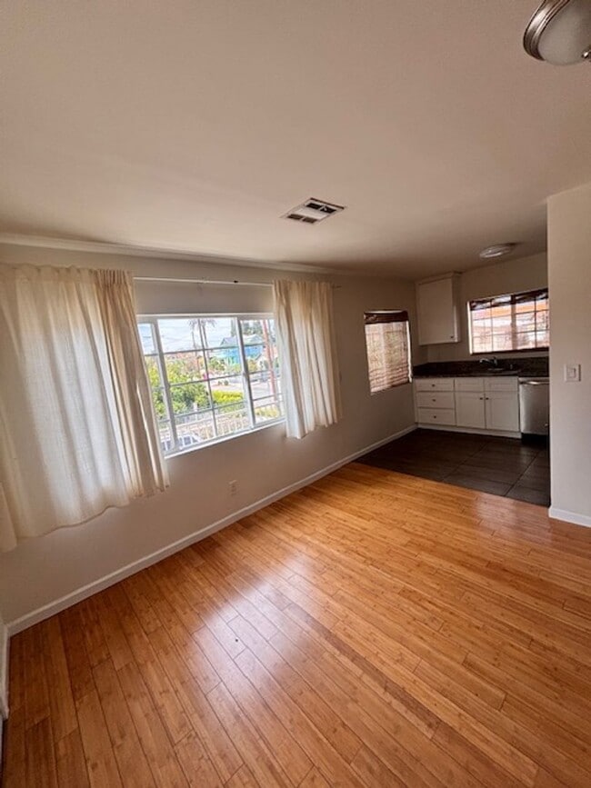 Photo - 1828 Montrose St, located in the vibrant city of Los Angeles Unit 1