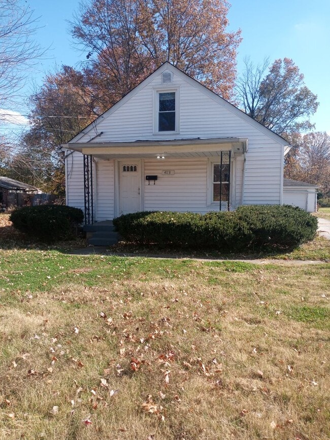 Building Photo - Bungalow in the Pleasure Ridge Park Neighb... Rental