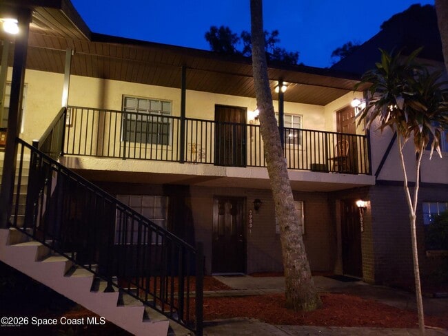 Photo - 2981 Sir Hamilton Cir Unit 13
