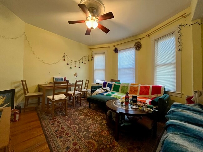 Photo - 83 Wensley St Unit 1