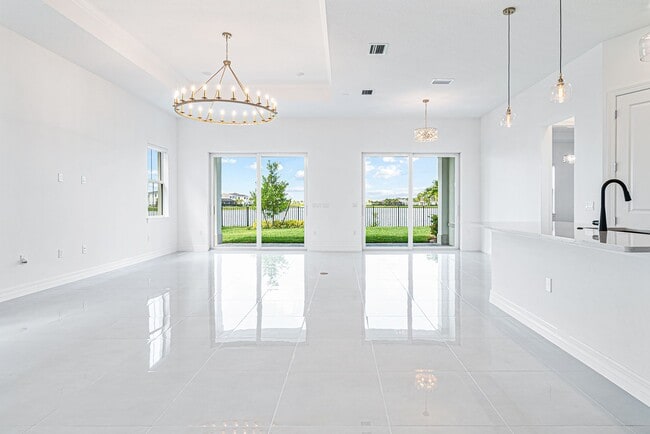 Building Photo - 10444 Northbrook Cir