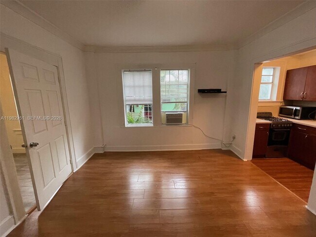 Photo - 1611 Michigan Ave Unit 15