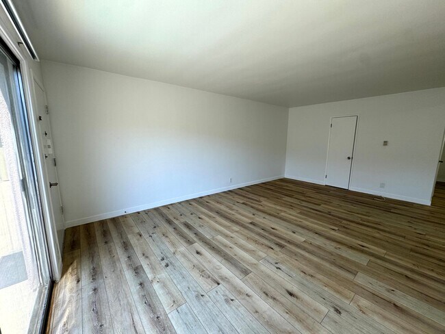 1155 Hacienda Pl Unit 311