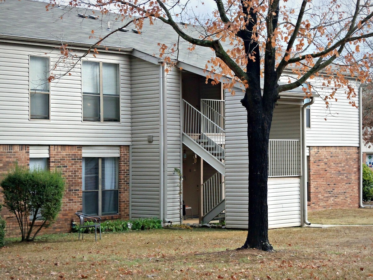 Spacious & Affordable - Mars Hill Manor Apartments