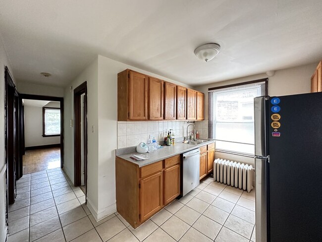 Photo - 701 Elm St Unidad J04P