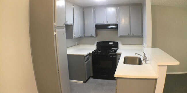 Torrance - Torrance Condo