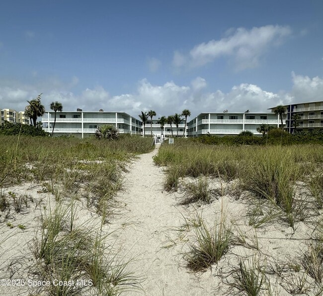 Building Photo - 4800 Ocean Beach Blvd Unit 101 Rental