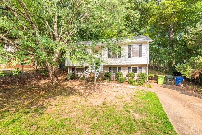 7833 Foxwood Dr