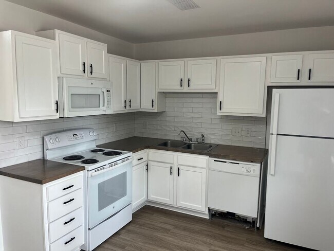 Photo - Available 10/15. Water included! Great 2BR...