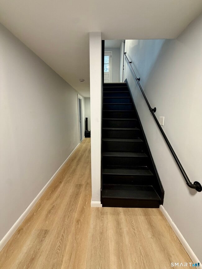 Photo - 164 Sycamore St Unit 2R