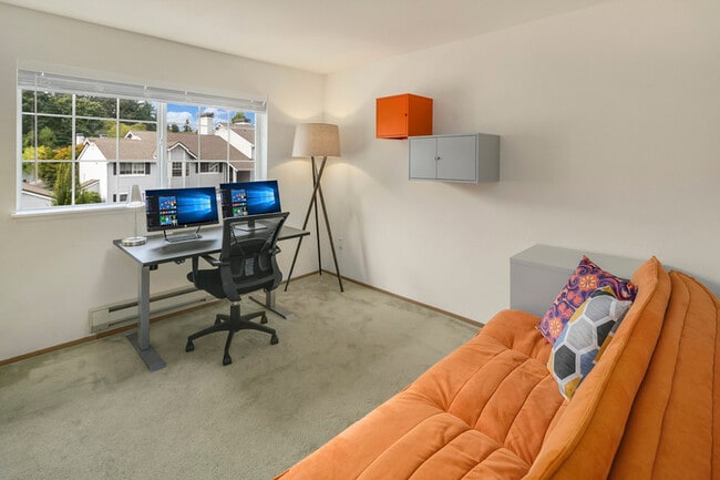 Photo - 23321 Cedar Way Unidad #J302