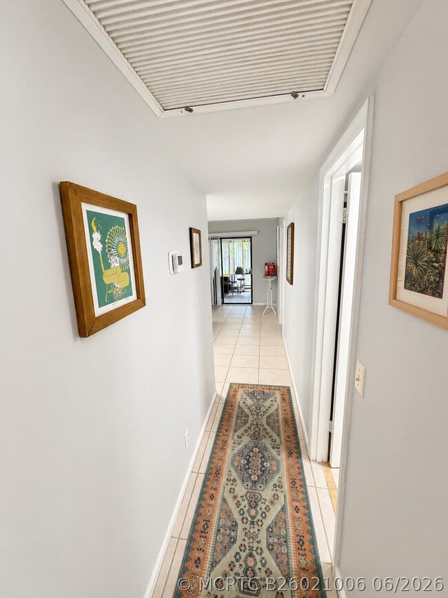 9262 Green Meadows Way