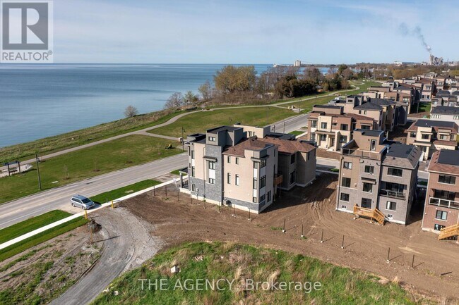 Photo - 275 Port Darlington Rd