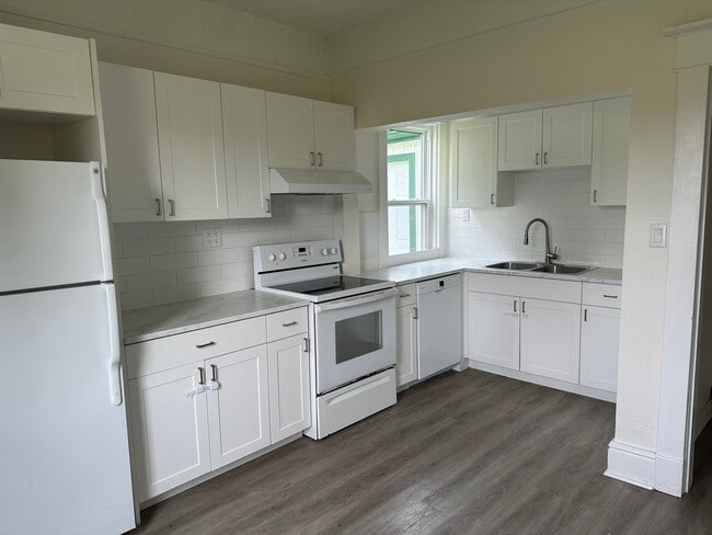 Photo - Classic Country 3-Bedroom Farmhouse for Rent near Uxbridge