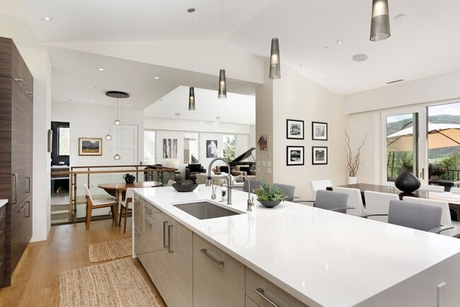 Photo - 751 Promontory Ln