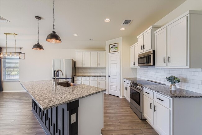 Photo - 17205 Adoro Dr