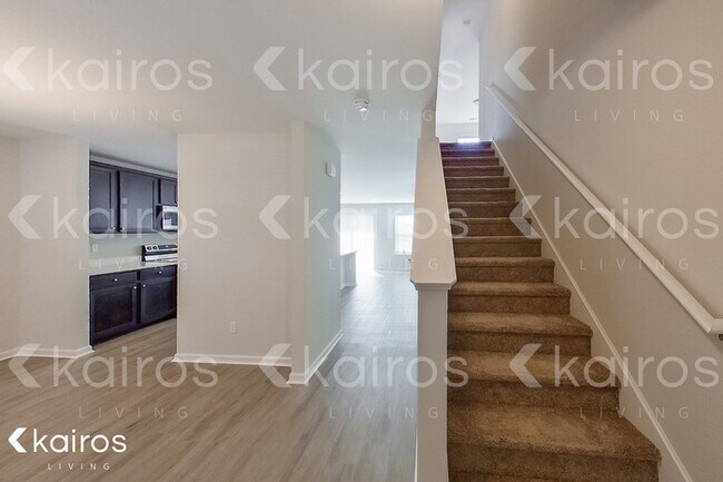 Photo - 34 Red Oak Dr.