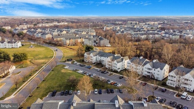 Photo - 8385 Montgomery Run Rd Unidad D