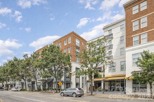 Building Photo - 1315 East Blvd Unit 505