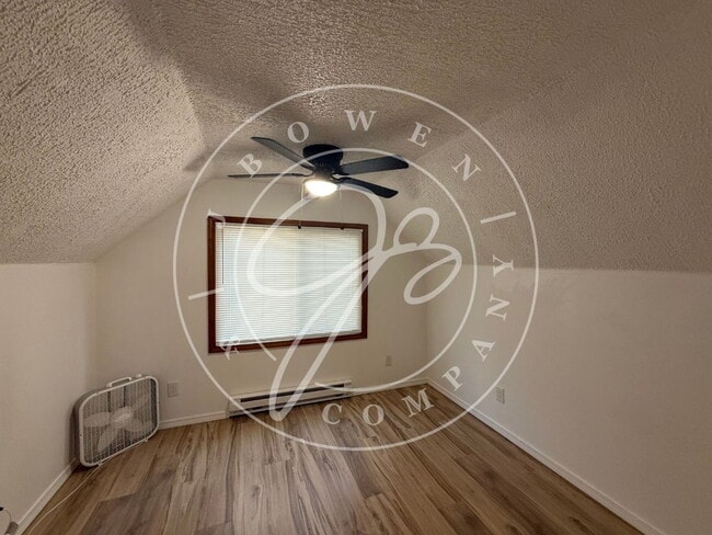 Photo - Close to University of Toledo 4 bedroom 2 bathroom home.