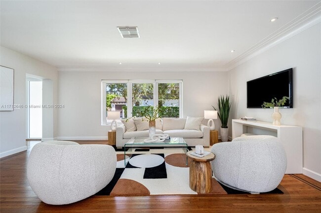 Photo - 7300 NE 7th Ave