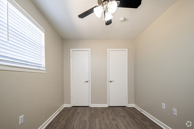 2BR, 1.5BA - 770SF - Primary Bedroom