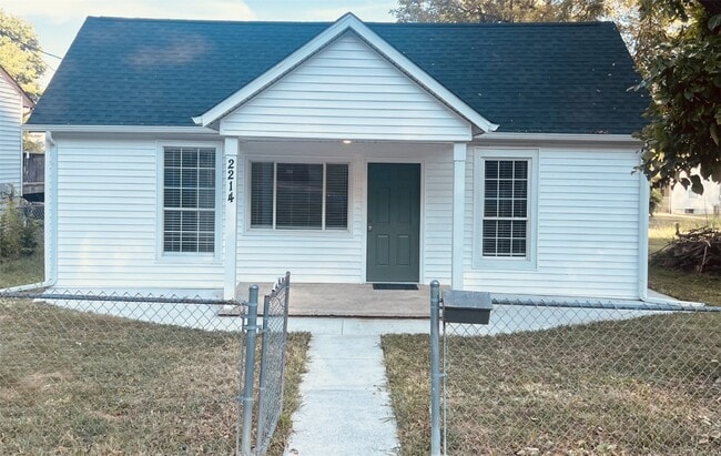Building Photo - 2214 N Benton Ave Rental