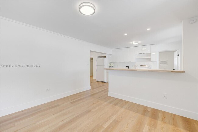 Photo - 1610 NW 33rd Ave