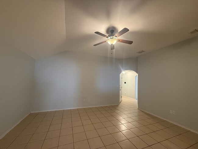 811 Bartolome Ln