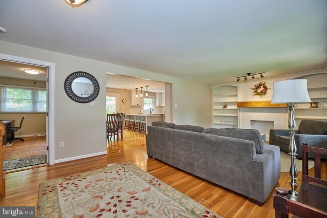 Photo - 7903 Bayberry Dr