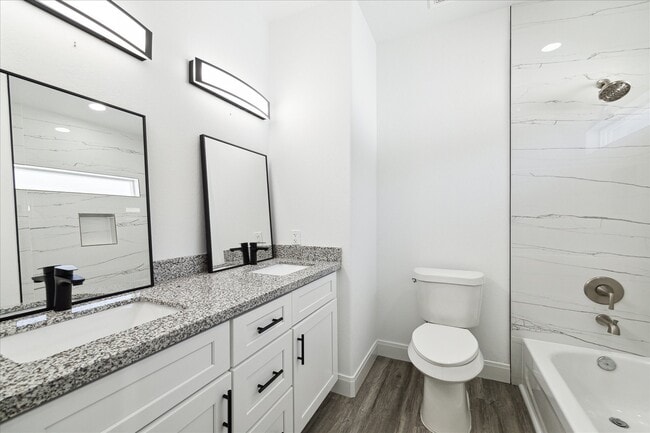 Photo - 120 W Mulberry Ave