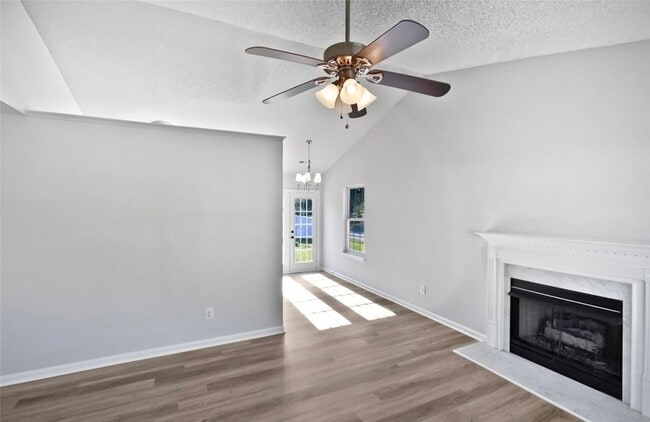 Photo - 1131 Summit Hills Dr